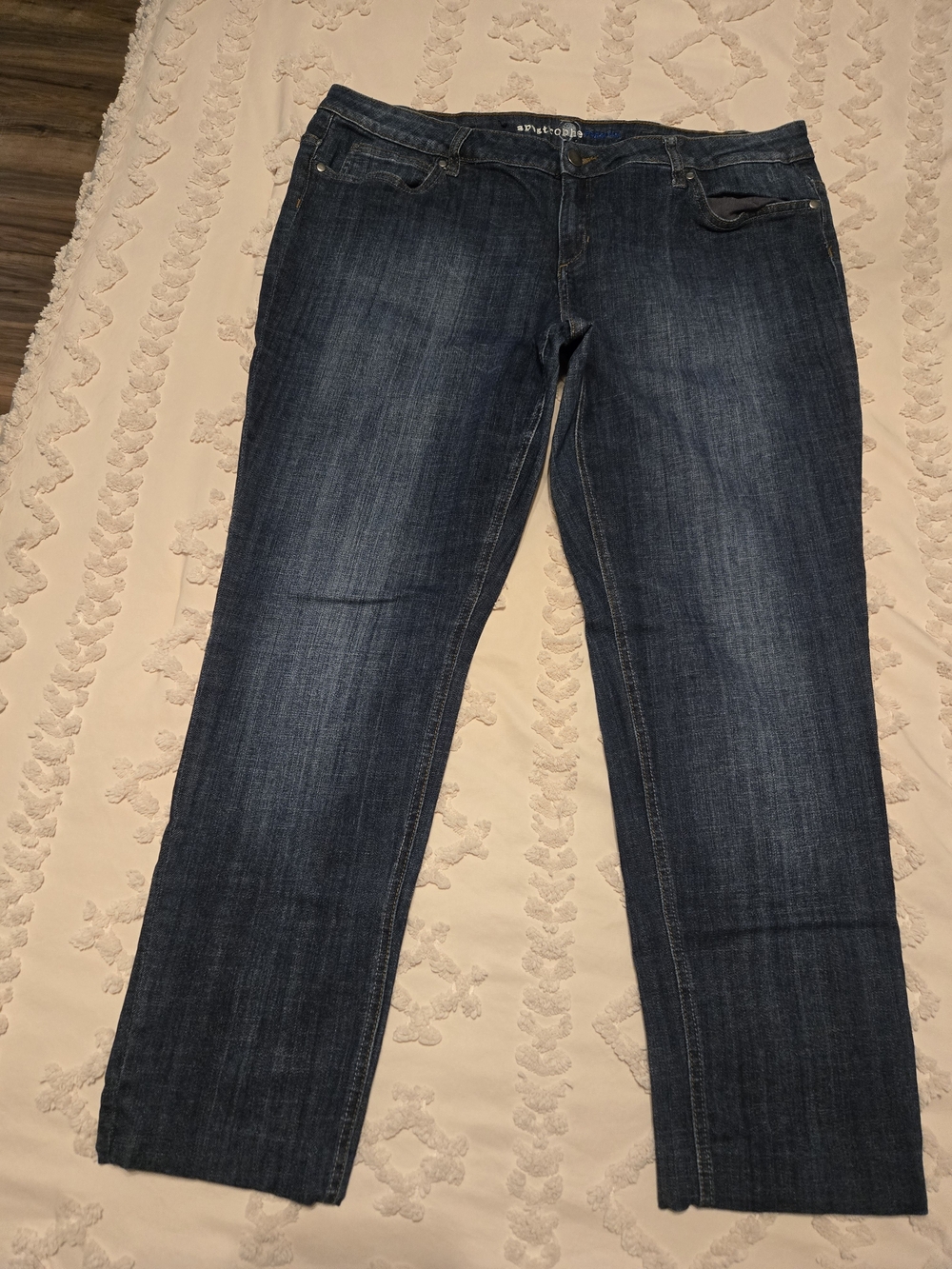 Straight Apostrophe Premium Jeans